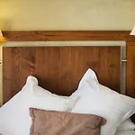 De Santo Estevo Hotell 4*