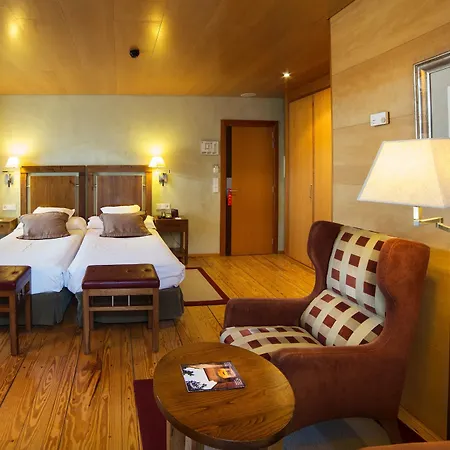 De Santo Estevo 4*