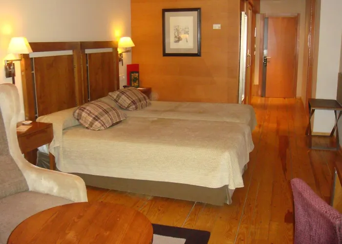 De Santo Estevo Otel 4*